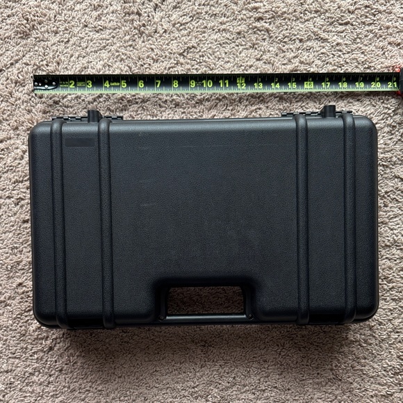 Hard Case - Picture 2 of 7